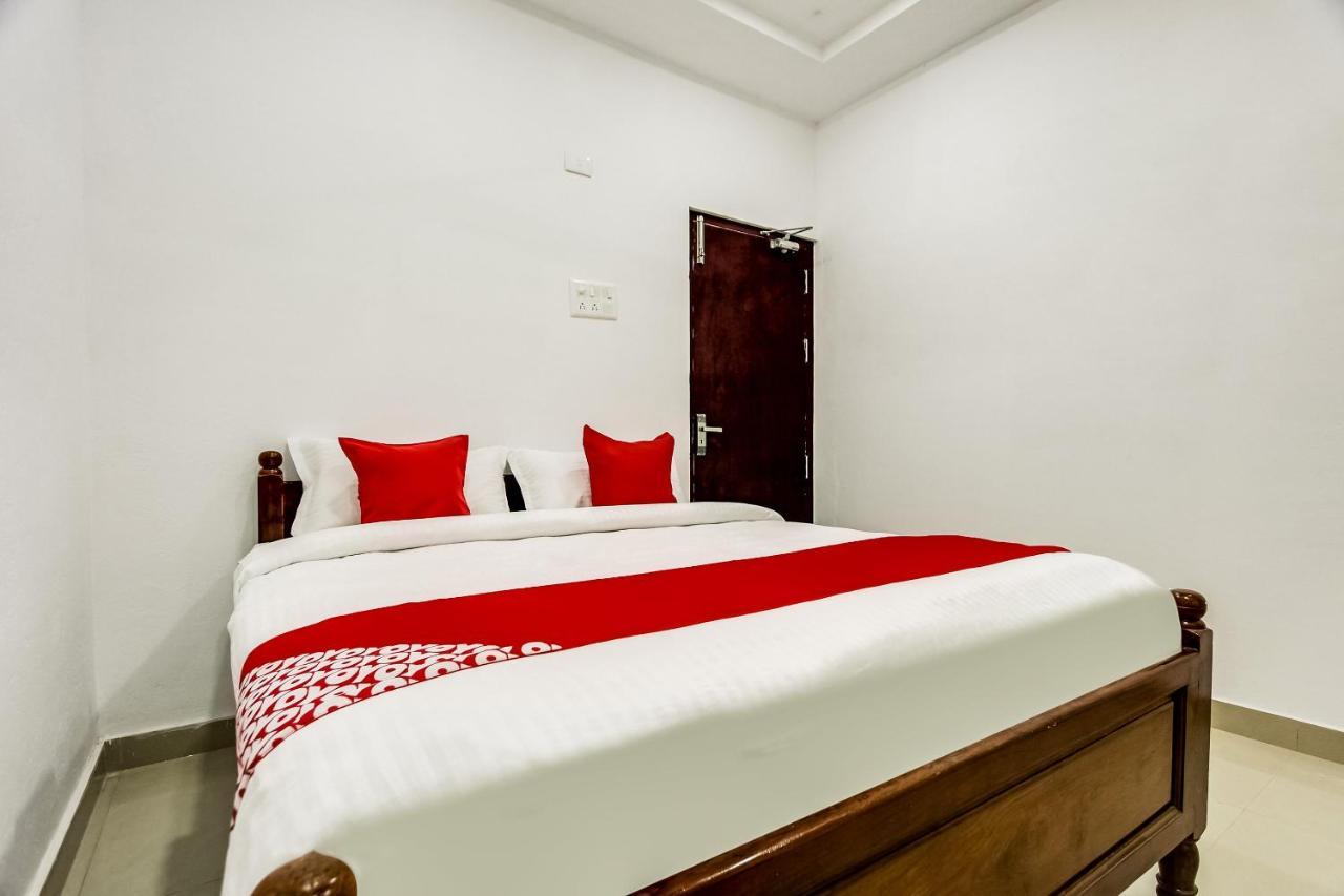 Oyo 70841 Hotel Anjali Residency Velur Exteriér fotografie