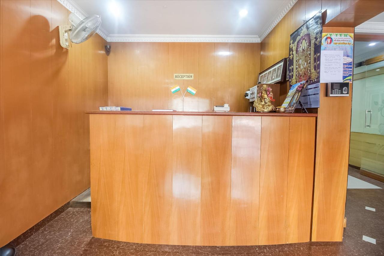 Oyo 70841 Hotel Anjali Residency Velur Exteriér fotografie
