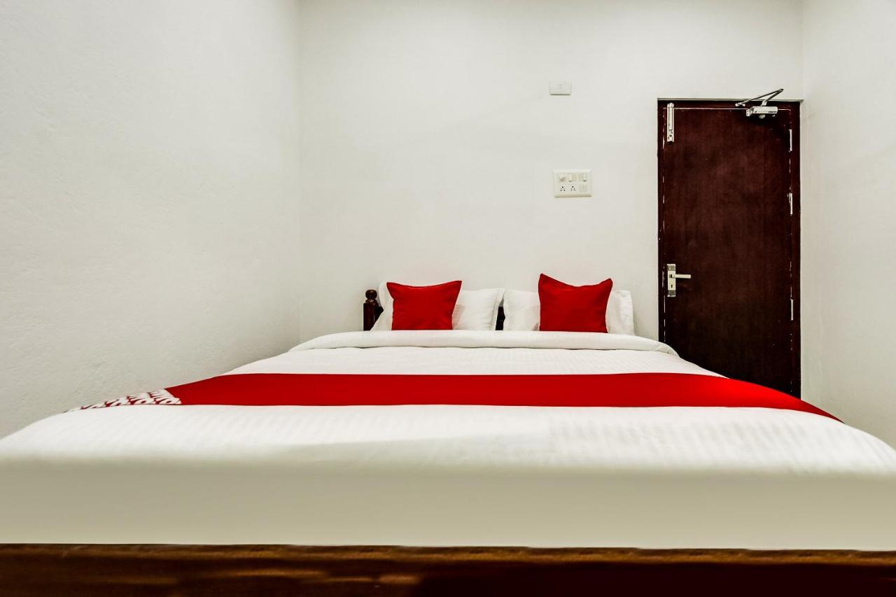 Oyo 70841 Hotel Anjali Residency Velur Exteriér fotografie